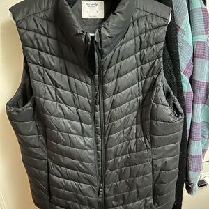 Old Navy Charcoal Quilted Vest